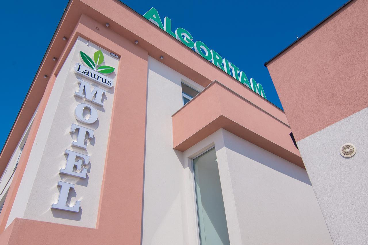 Laurus Motel Airport Tuzla Zivinice Exterior foto